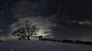 Night, Snow, Nature, Hut, Stars, Hill, Tree, Footprints, Winter wallpaper thumb