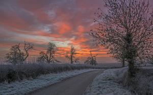 Landscapes Winter Snow Sky Clouds Sunset Sunrise High Resolution wallpaper thumb
