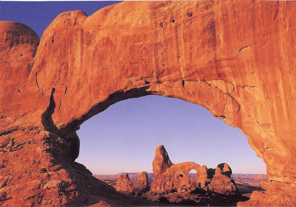 Famous Rock Formation In Utah wallpaper,rock HD wallpaper,desert HD wallpaper,utah HD wallpaper,3d & abstract HD wallpaper,2338x1633 wallpaper