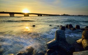 Sunlight Sunset Ocean Beach Bridge HD wallpaper thumb
