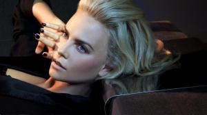 Charlize Theron Celebrities wallpaper thumb