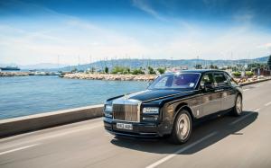 Rolls Royce black luxury car in speed wallpaper thumb