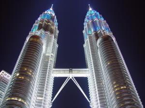 Petronas Twin Towers - Malaysia wallpaper thumb