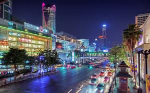 Thailand, Bangkok, city at night, streets, lights, cars wallpaper thumb